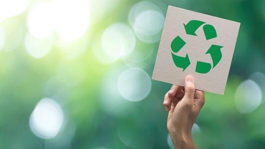 Recykling plastiku – czy plexi i poliwęglan nadają się do recyklingu?
